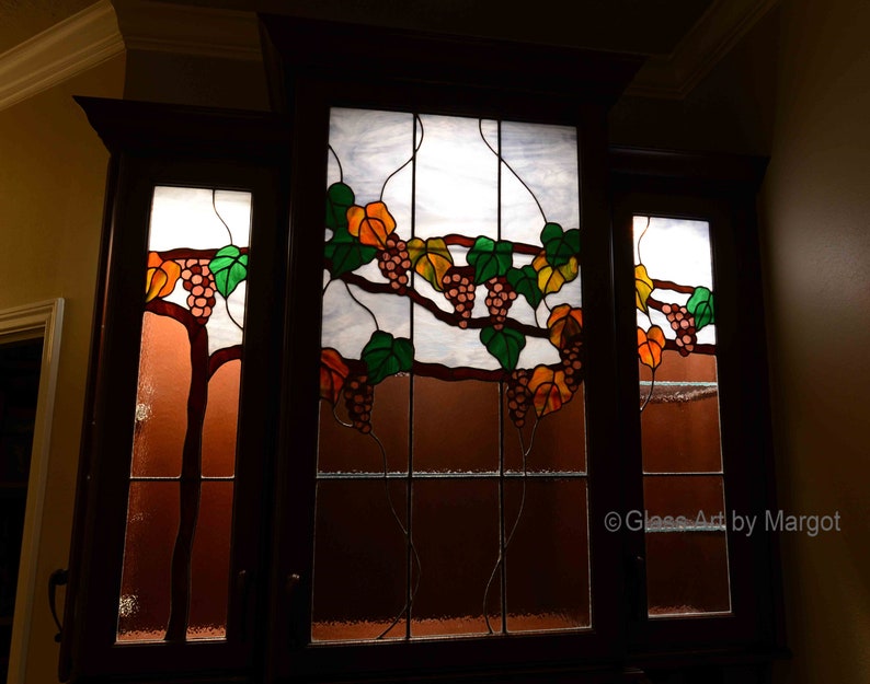 Stained Glass Pattern, Grapevine Vineyard, Grape Clusters image 2