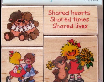 2004 Unopened Suzy's Zoo "Sharing Friends" rubber stamp set / 4 stamps wood base/ Delta