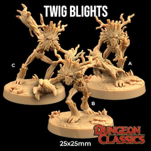 Puede incluir: Tres figuras en miniatura de color beige de plagas de ramitas, cada una con forma humanoide y apariencia de árbol. Las figuras están sobre bases circulares, con el texto "TWIG BLIGHTS" encima. Las bases miden 25x25mm.