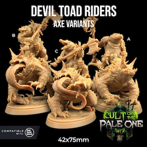 Op de afbeelding: Drie miniatuur plastic figuren van Devil Toad Riders, elk met een andere bijlvariant. De figuren zijn geschilderd in een lichtbruine kleur en zijn gemonteerd op een ronde basis. De figuren zijn compatibel met het spel Cult of the Pale One Part 2.