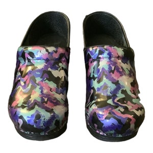 Dansko Multicolor Nurses Clogs Comfortable Excellent Condition Size 8 1/2 US