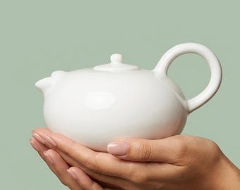 Vintage MCM White Round Ceramic Teapot Retro Kitchen Decor Minimalist Porcelain Teaware Housewarming Gift for Tea Lover Birthday Present