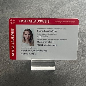 Notfallausweis, Notfallkarte, Notfallpass, Plastikkarte, Senioren, Personalisiert für Ihre Sicherheit, Scheckkartenformat für Geldbeutel