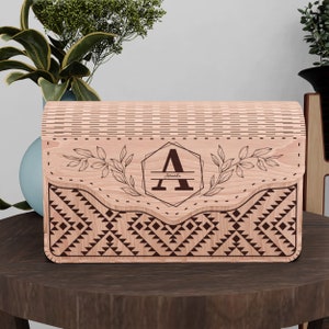 Cartera de madera elegante personalizada con patrón floral, clutch de moda cortado a láser, bolso de madera, bolso de mano SVG descarga digital