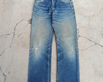 Vintage Lee Jeans Distressed Denim - Faded Blue.