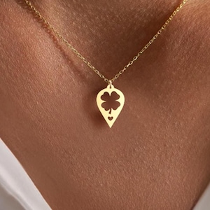 Kleine Kleeblatt Halskette - Vierblättriges Kleeblatt Anhänger mit Tropfen Design - Minimalistisches Geschenk für Sie