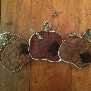 Set of 3 Flat Handmade Pumpkin Ornies, Primitive Fabric Pumpkins, Fall Decor, Prim Decor, Grungy Pumpkin Bowlfiller, Rustic Hanging Pumpkins
