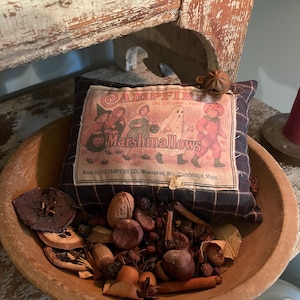 Handmade Halloween Little Pillow with Vintage Graphic, Black red homespun fabric Pillow, Fall, Bowlfiller, prim decor, country, farmhouse