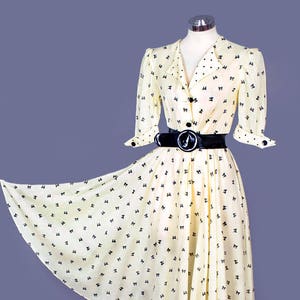 Yellow & Black BOWS Vintage Dress, Black Belt - Full Skirt, 80's, 1950's style Dress, SIZE: Medium 1980's