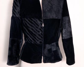 Chaqueta tipo blazer de terciopelo negro de los años 80 de VICTOR COSTA para Neiman Marcus. Diseño vintage de los años 80.