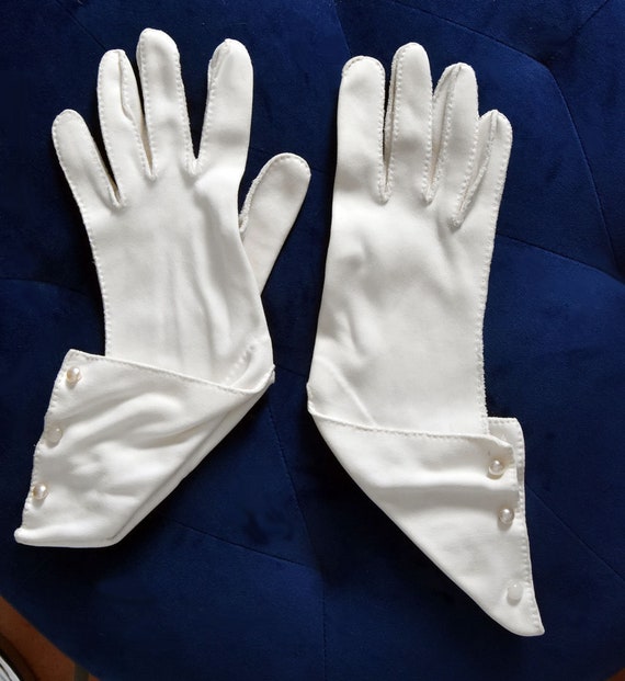 Designer Lilly Dache Vintage White Gloves 1950's A