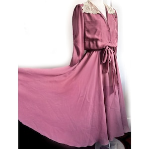 1970&#39;s Stevie Nicks style Mauve Pink Purple Vintage Dress, FULL Skirt ,Disco Hippie Era Dress, Crochet Lace Collar, Sheer