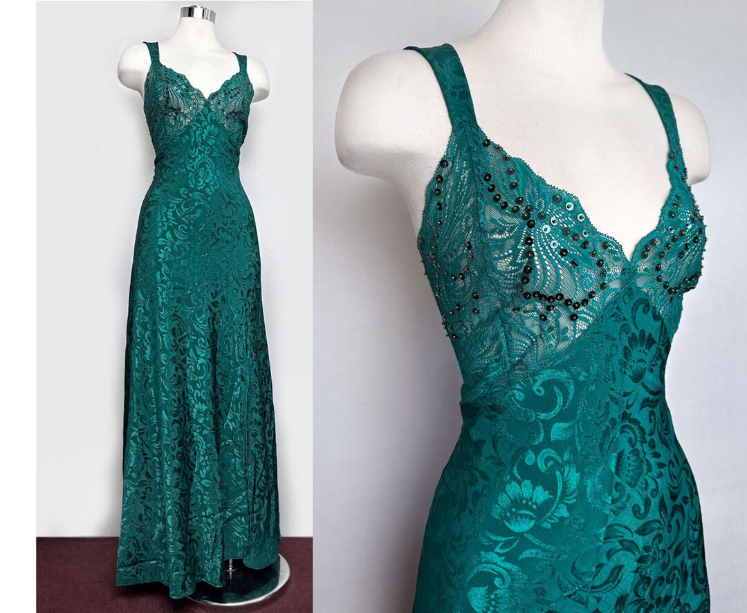 Victoria Emerald Green Lace