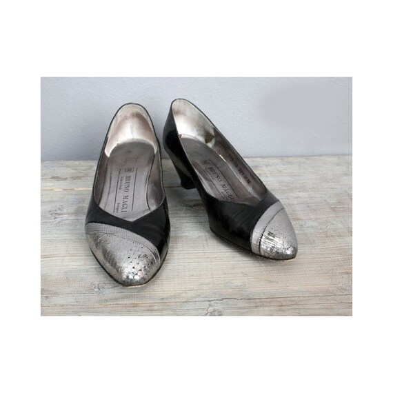 silver leather flat shoes