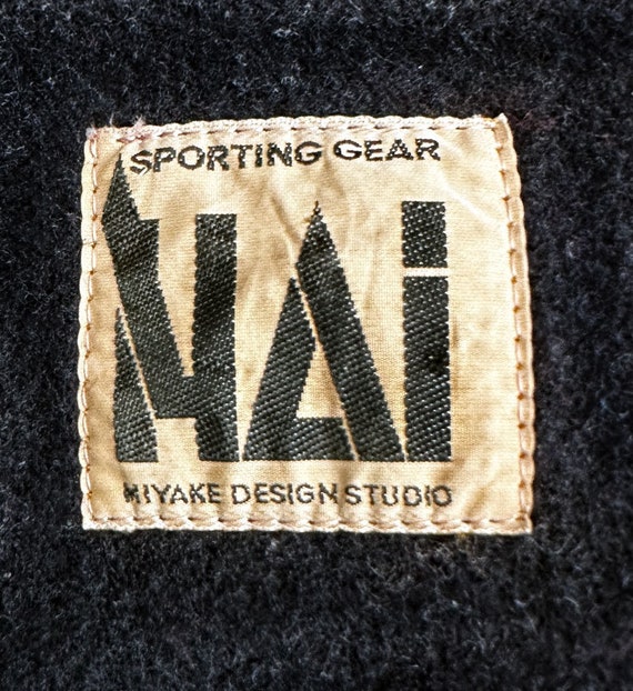 HAI Gear ISSEY MIYAKE Design Sporting Gear, Black… - image 4