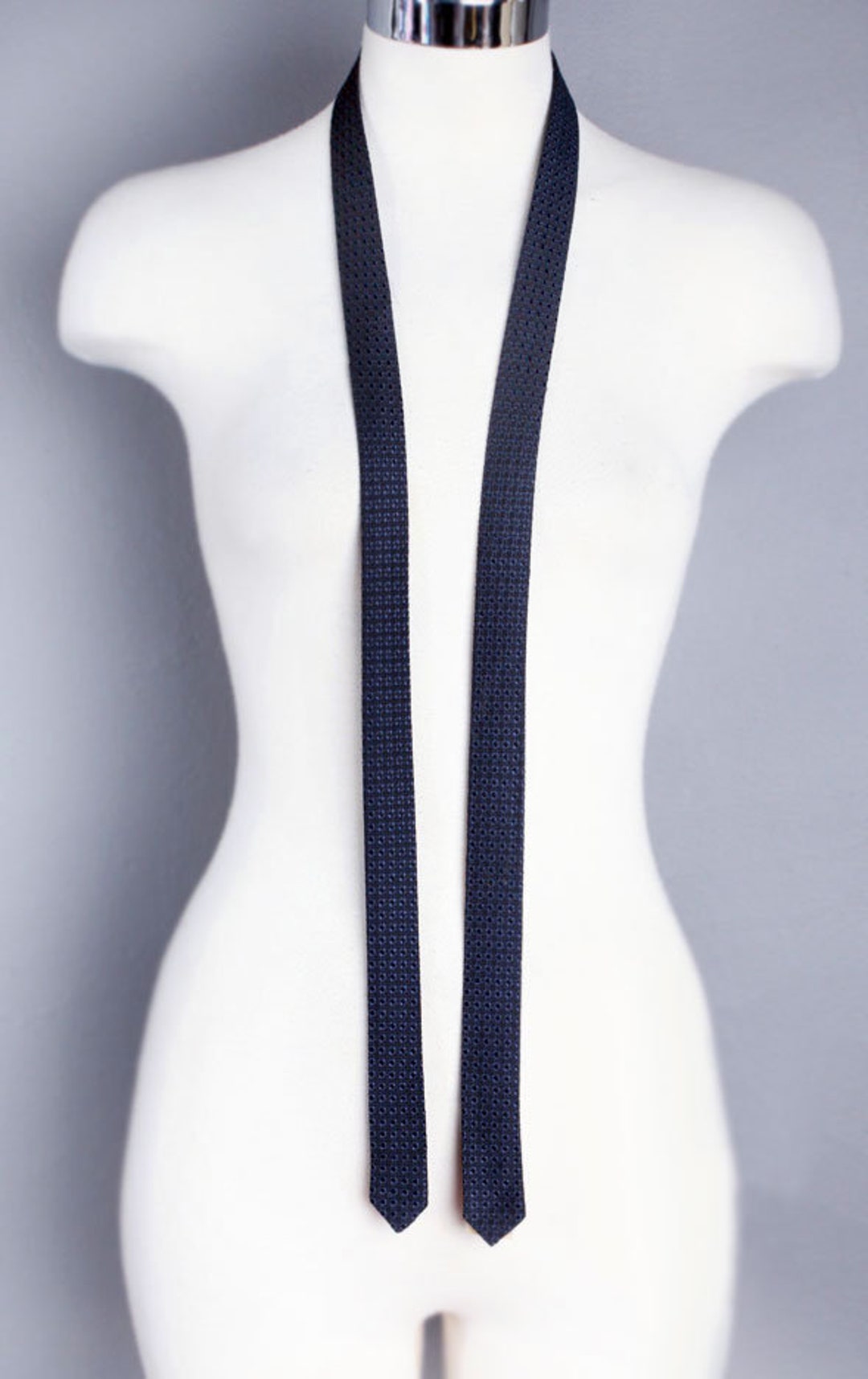 1940's Men's Vintage Skinny Neck Tie, Black & Blue, Western Tie, Mid