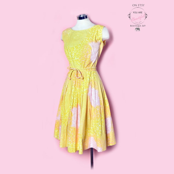 Yellow & Pink Carnation Print Sun Dress, Vintage D