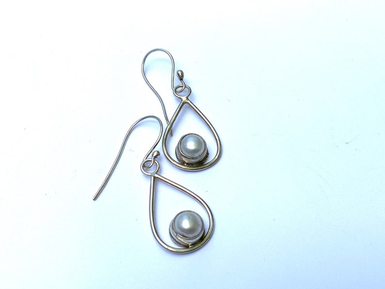 SALE Pearl Sterling teardrop Earrings Bridesmaid gift image 6