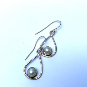 SALE Pearl Sterling teardrop Earrings Bridesmaid gift image 3