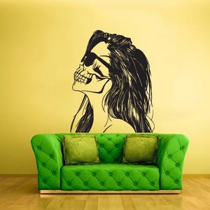 Zombie Girl Wall Decal - Spooky Vinyl Sticker, Horror Room Decor, Gothic Art, Undead Sticker for Bedroom