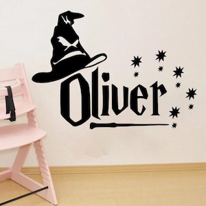 Personlig trollkarlshatt med trollstav, namn, väggdekor: Magisk barnrumsdekor z3331