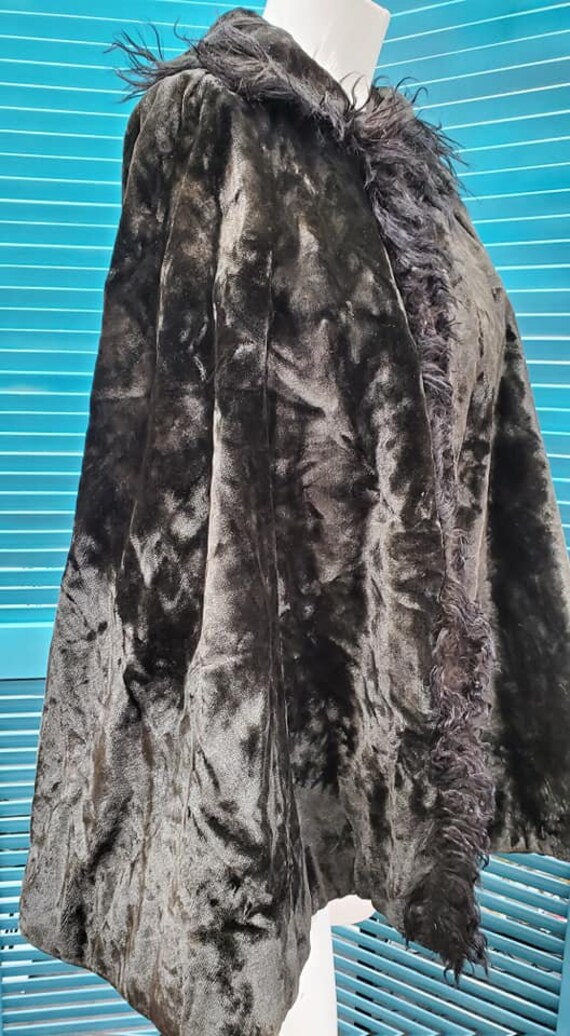 Jet Black Velvet Victorian Cape Vintage Antique Mo