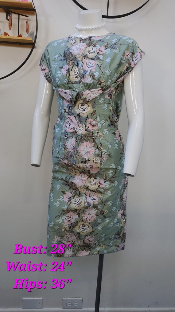 Sage & Pink Floral Wiggle Dress Vintage 1960's Pe… - image 1