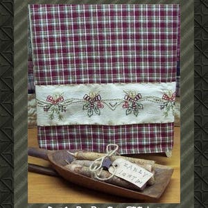 Weihnachtszweig Handtuchband-Primitive Stitchery E-PATTERN by Primitive Stitches-Instant Download