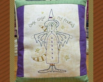 Hecaba-Primitive Stitchery E-Pattern-by Primitive Stitches-Instant Download