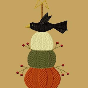 NEW-MACHINE EMBROIDERY-Stacked Pumpkins With Crow-5x7-Fill