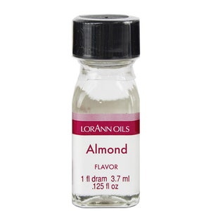 Almond Flavoring Oil - flavoring oil for cake, cookies, cakepops and more!