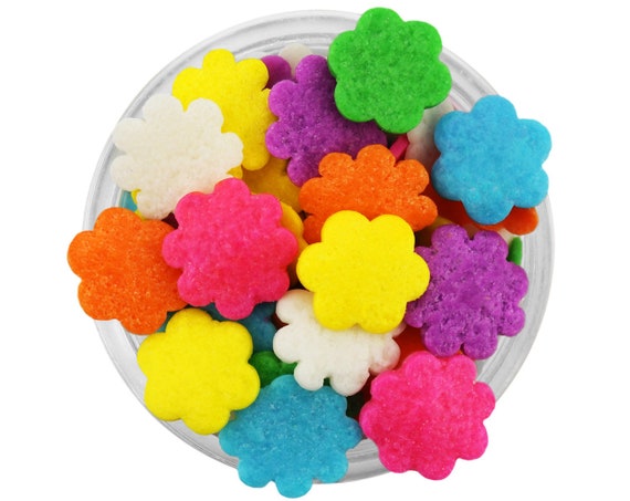 Flower Sprinkles - Pretty colorful little flowers to sprinkle atop your  homemade sweets!