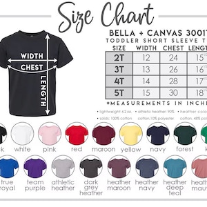 Może przedstawiać: Czarny t-shirt z kr&oacute;tkim rękawem dla maluch&oacute;w z tabelą rozmiar&oacute;w. Tabela zawiera wymiary w calach dla rozmiar&oacute;w od 2T do 5T. Kolory obejmują czarny, biały, r&oacute;żowy, czerwony, bordowy, ż&oacute;łty, granatowy, leśny i kelly.