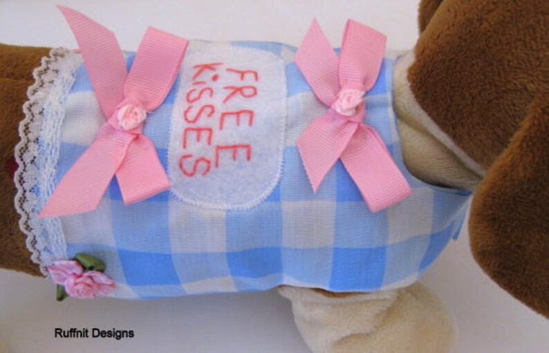 Dog top Free Kisses New