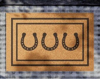 Horse Shoe Door Mat Western Outdoor Home Decor Luxury Cowgirl House Warming Gift for Rodeo Queen Rustic Ranch Entryway Welcome Mat for Farm