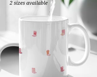 Tazza da cowgirl rosa, minimalista, con stivale western, tazza da caffè per il regalo di compleanno della regina della moda rodeo, tazza country Lainey Wilson per teenager, corridore di barili