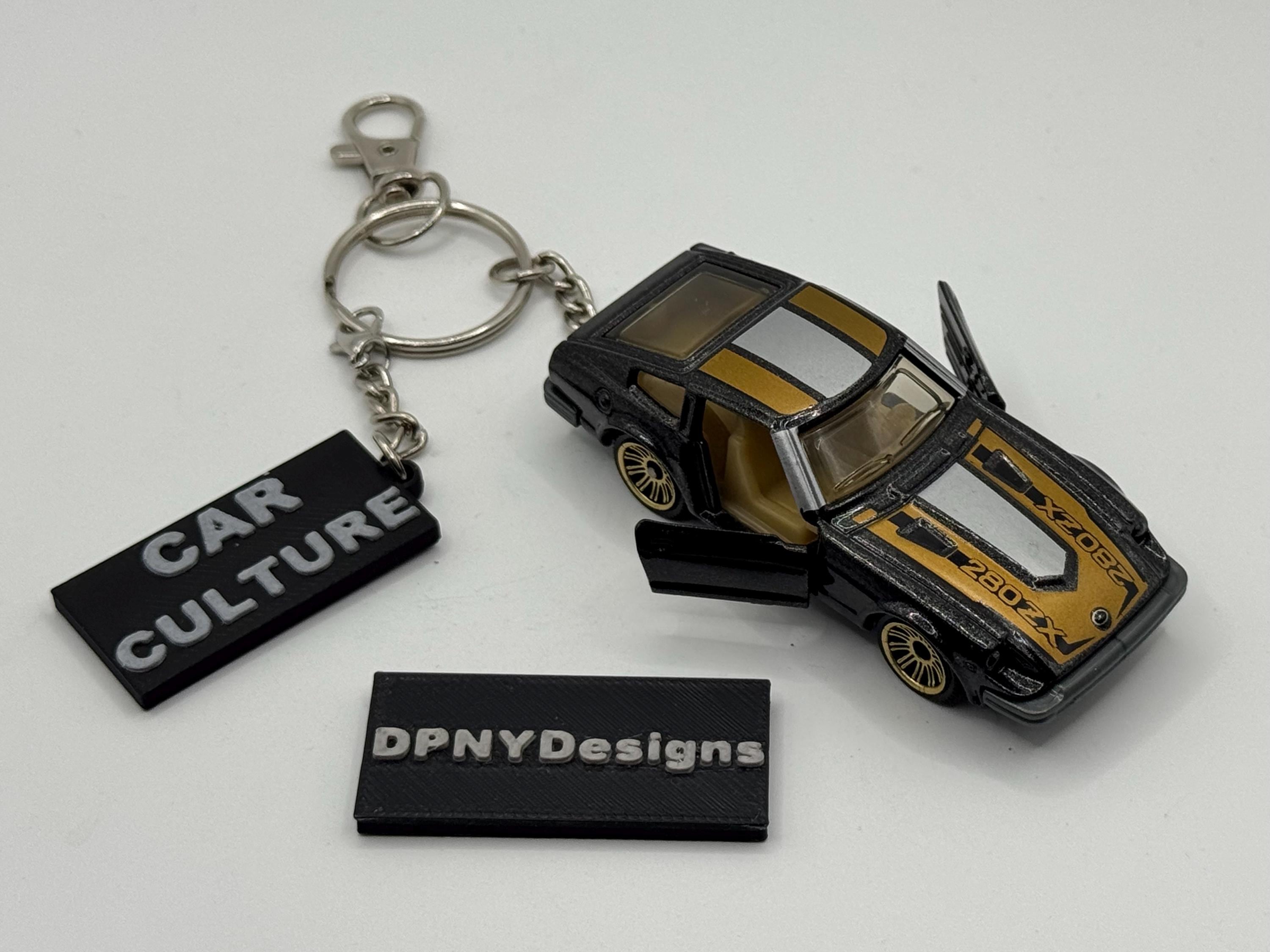 Custom '82 Datsun 280ZX (dark Grey/gold/silver) Keychain | Red