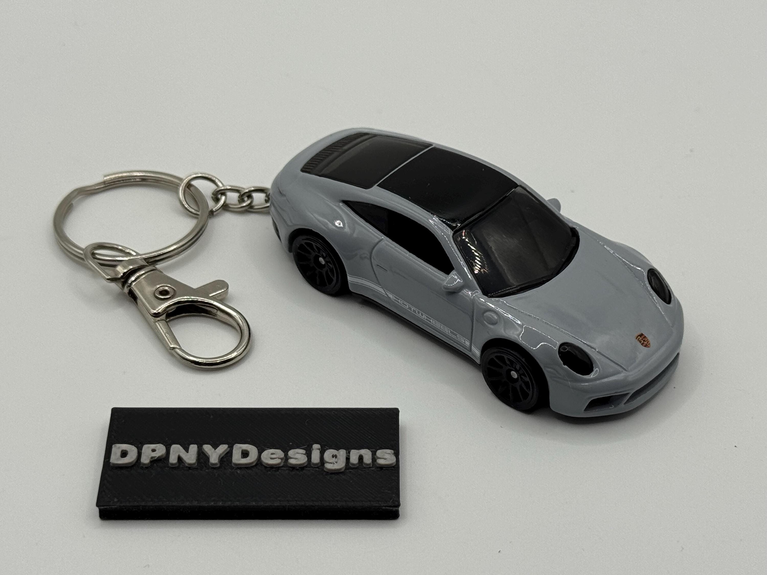 ポルシェ　911カレラ ノベルティ Custom Porsche 911 Carrera T (light Grey) Diecast Keychain