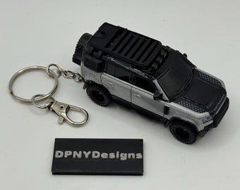 Llavero personalizado de Land Rover Defender 110 (gris) de fundición a presión del año 23 / Regalo para la cultura del automóvil /