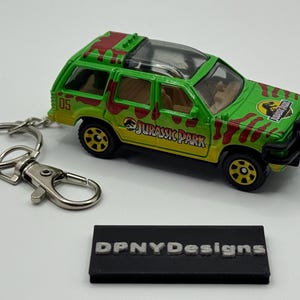 Custom Jurassic Park SUV (Green/Yellow) Diecast Keychain – Adventure Island-Inspired Car Collectible | Movie