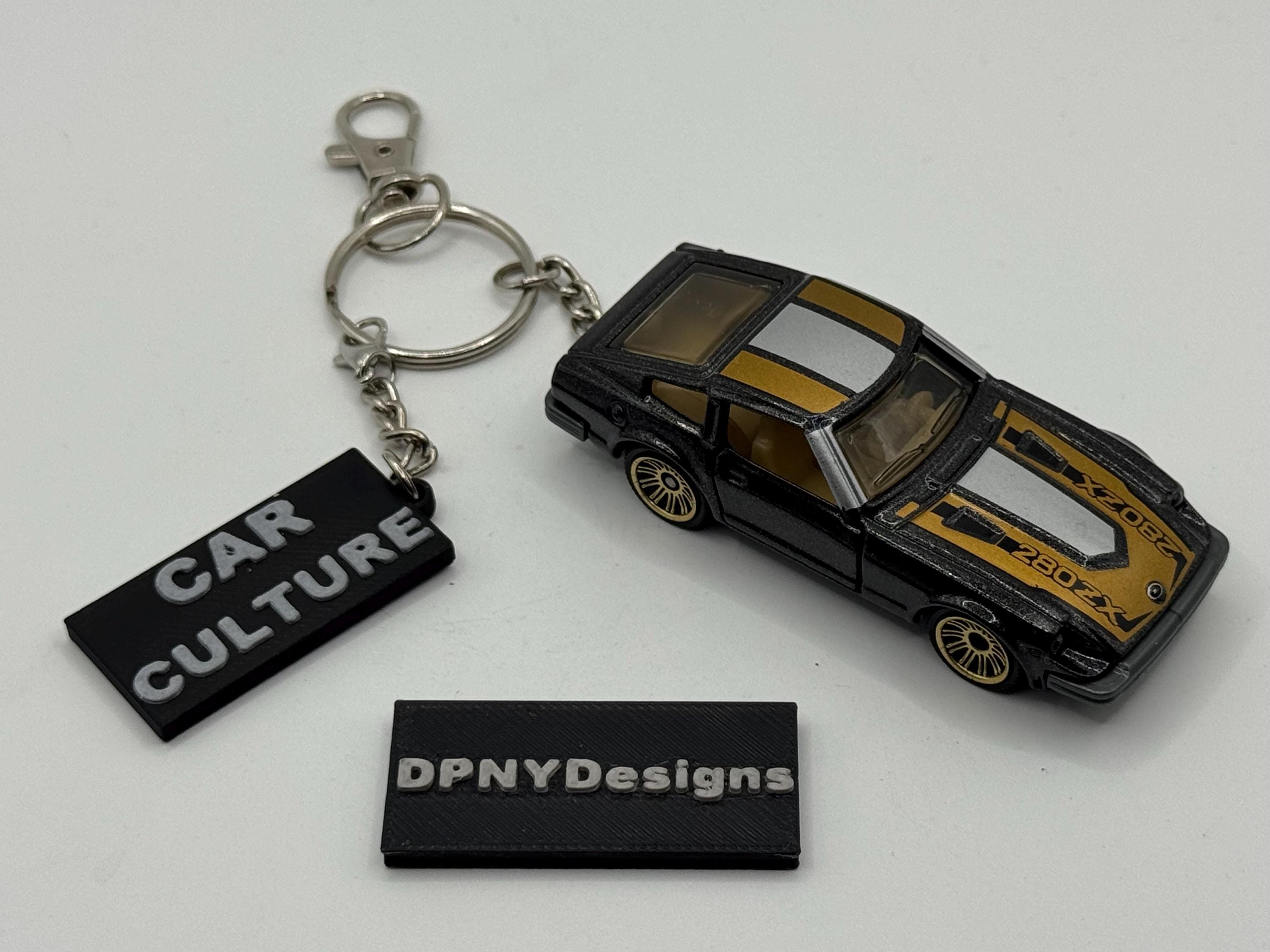 Custom '82 Datsun 280ZX (dark Grey/gold/silver) Keychain | Red