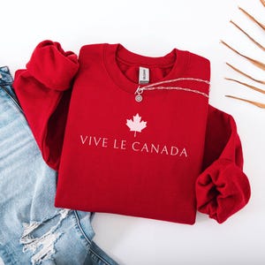 Vive Le Canada Maple Leaf Unisex Sweatshirt, Canada Patriotic Sweater, Canada Pride Crewneck, Gift For Canadian, True North Strong and Free