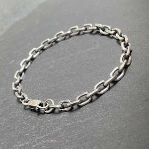 Mens 5mm thick chain bracelet in sterling silver. image 2