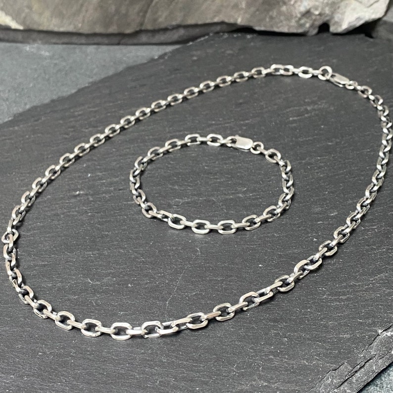 Mens 5mm thick chain bracelet in sterling silver. image 3