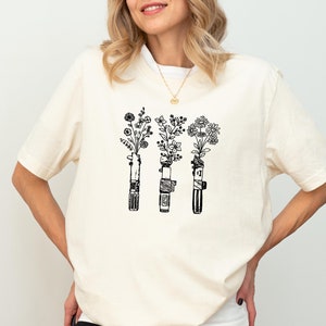 Star Wars Floral Lightsaber Shirt, Women&#39;s Star Wars Shirt, Galaxy&#39;s Edge Shirt, Darth Vader Shirt, Disney World Shirt, Star Wars Lover Gift