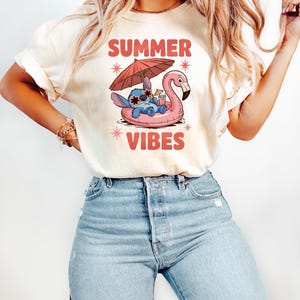 Stitch Summer Vibes T-Shirt, Stitch Summer Shirt, Summer Vibes Shirt, Disney Summer Shirt, Disney Vacation Shirt, Disney Family Shirt afbeelding 1