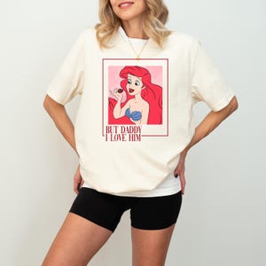 Ariel Shirt, Disney Princess Shirt, Ocean Fantasy Top, Little Mermaid T-Shirt, But Daddy I Love Him Tee, Retro Cartoon Sweatshirt afbeelding 1