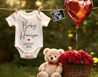 Anuncio de embarazo minimalista, sencillo y digital, para redes sociales.