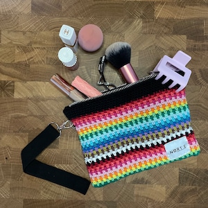 Häkelanleitung: Handgenähte Clutch // Reise-Geldbörse // Make-up Täschchen // Bunte Accessoire-Tasche // Handgemachte Baumwolltasche