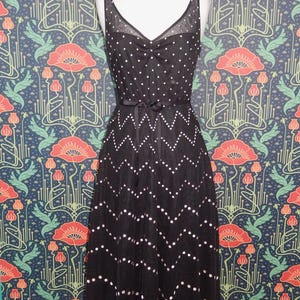 Vintage Y2K Bcbg Max Azria Black Embroidered Mesh Polka Dot Fit Flare Cocktail Dress bild 1